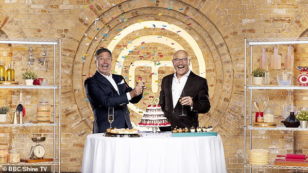 John Torode expresó repetidamente su preocupación por el comportamiento inapropiado de su coanfitrión de MasterChef, Gregg Wallace, pero no se tomó ninguna medida, afirmaron fuentes internas.