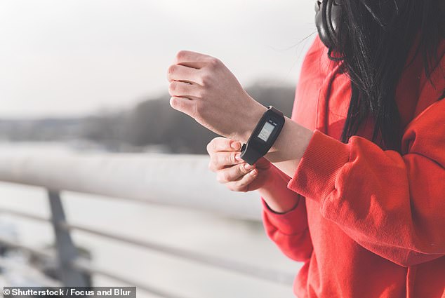 La aplicación de Fitbit no funcionó en todo Estados Unidos debido a que los usuarios informaron problemas de errores en el servidor. La interrupción, que duró aproximadamente cuatro horas, hizo imposible iniciar sesión en cuentas y sincronizar dispositivos.