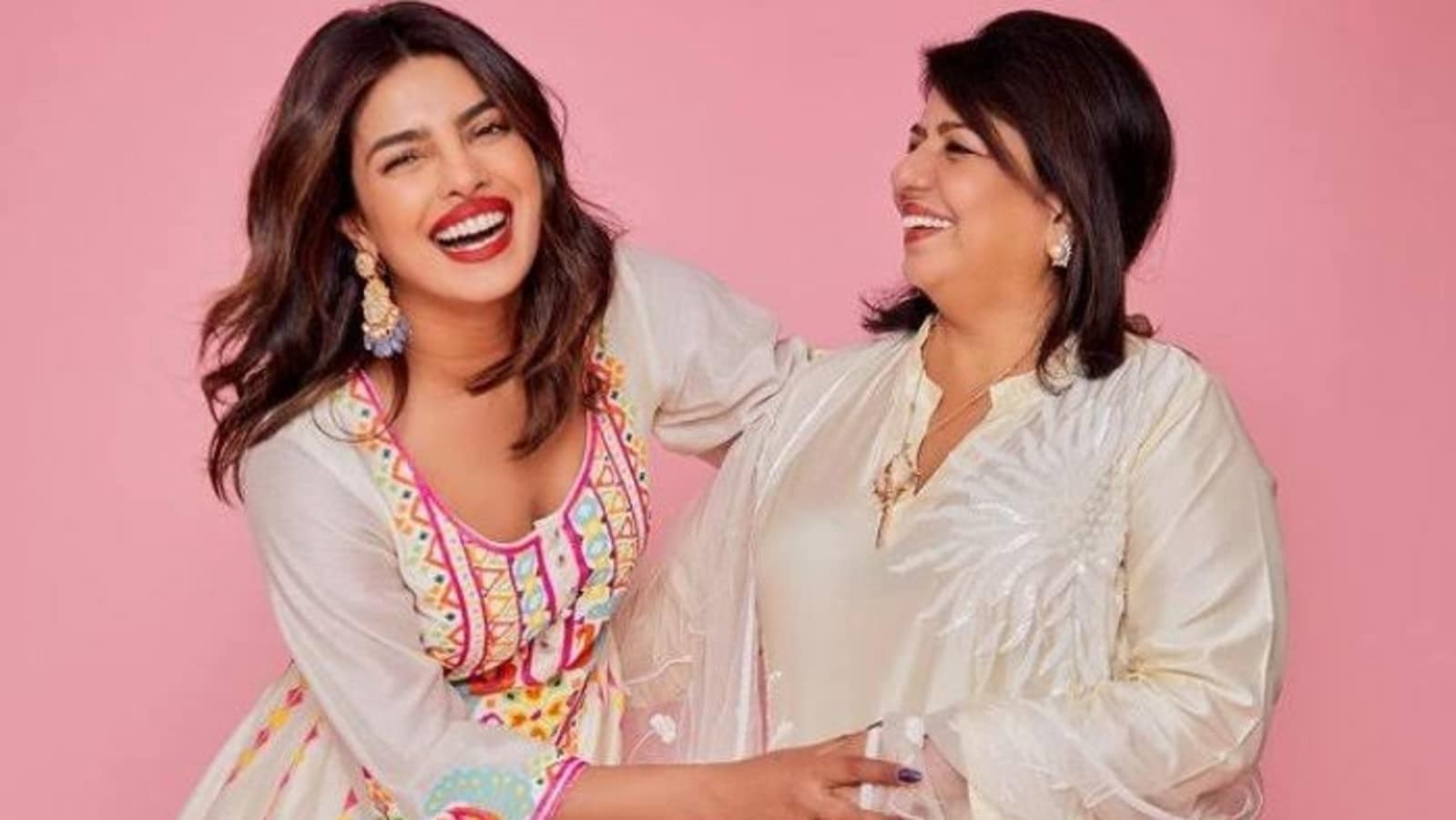 La casa de producción de Priyanka Chopra traslada su base a EE. UU. desde la India, dice su madre Madhu Chopra
