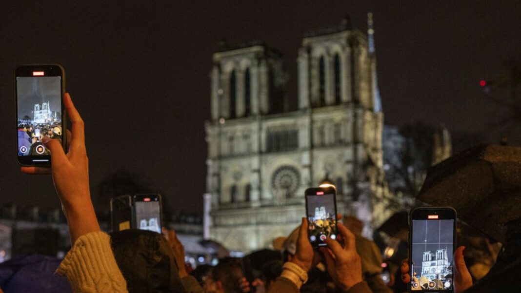 La icónica catedral de Notre Dame reabre por primera vez desde 2019
