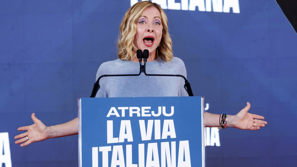 La italiana Giorgia Meloni dimite como presidenta del partido parlamentario ECR
