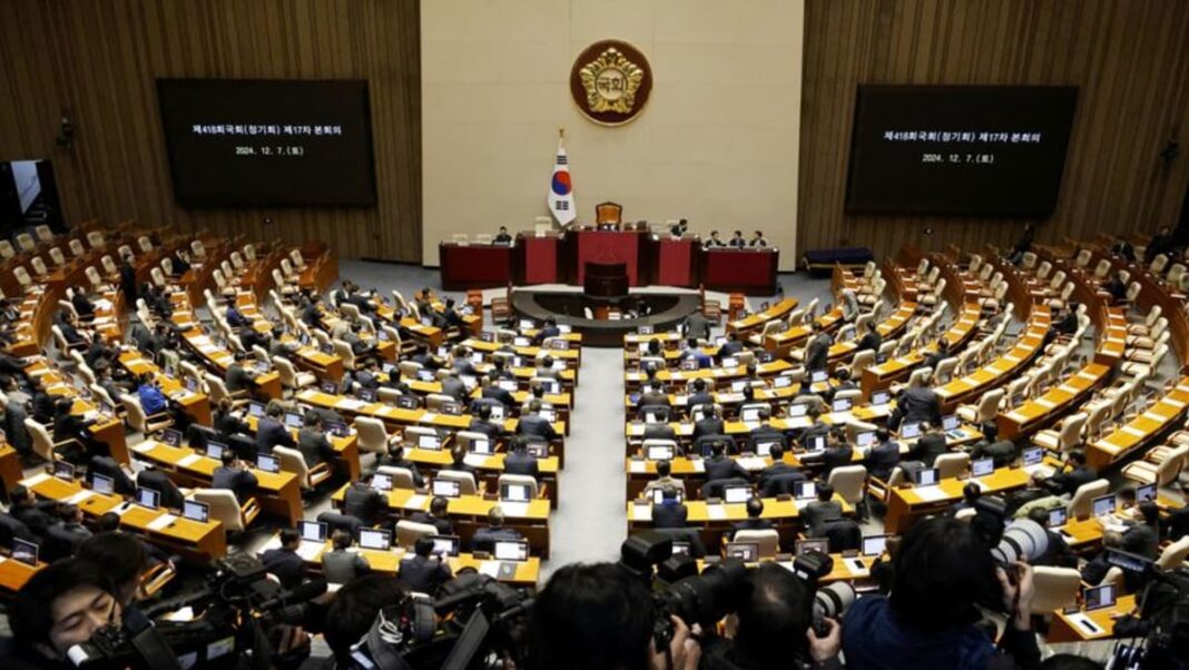 La oposición surcoreana aprueba un presupuesto recortado sin el consentimiento del gobierno
