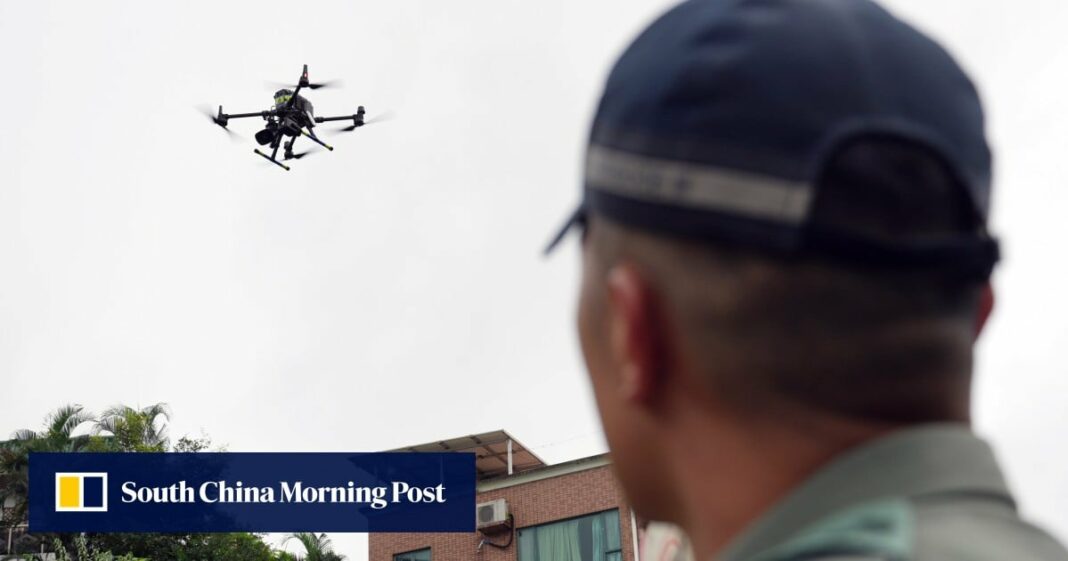 La policía de Hong Kong considera utilizar drones para patrullar las calles mientras se revisan las reglas
