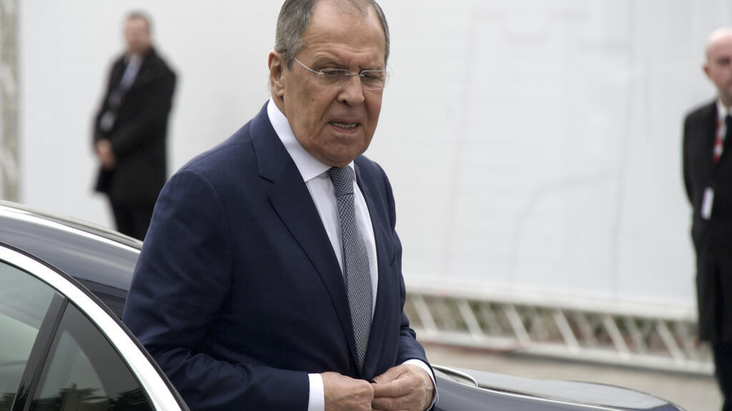 Lavrov dice que Rusia está dispuesta a "utilizar cualquier medio" para defenderse
