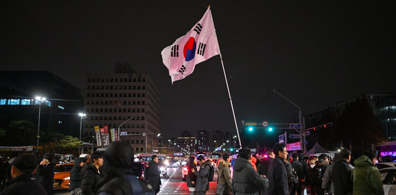 Lo que dice la efímera ley marcial de Corea del Sur sobre la democracia de la nación y las tendencias autocráticas del presidente Yoon
