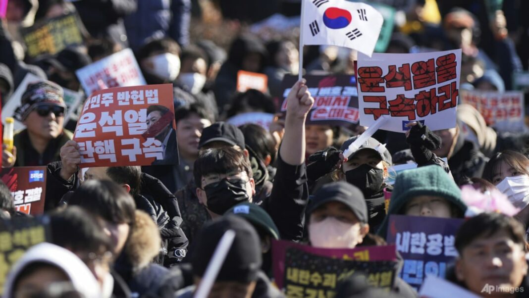 Los manifestantes se reúnen antes de la segunda votación de destitución del presidente de Corea del Sur
