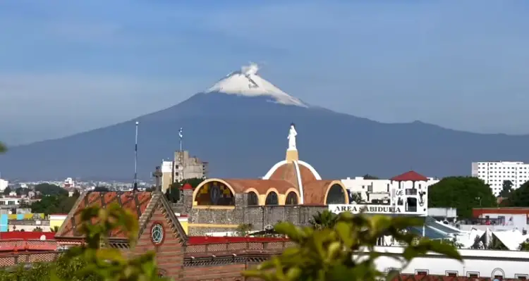 “Montachoques” captados en video en Puebla, ¡cuidado con estos estafadores!
