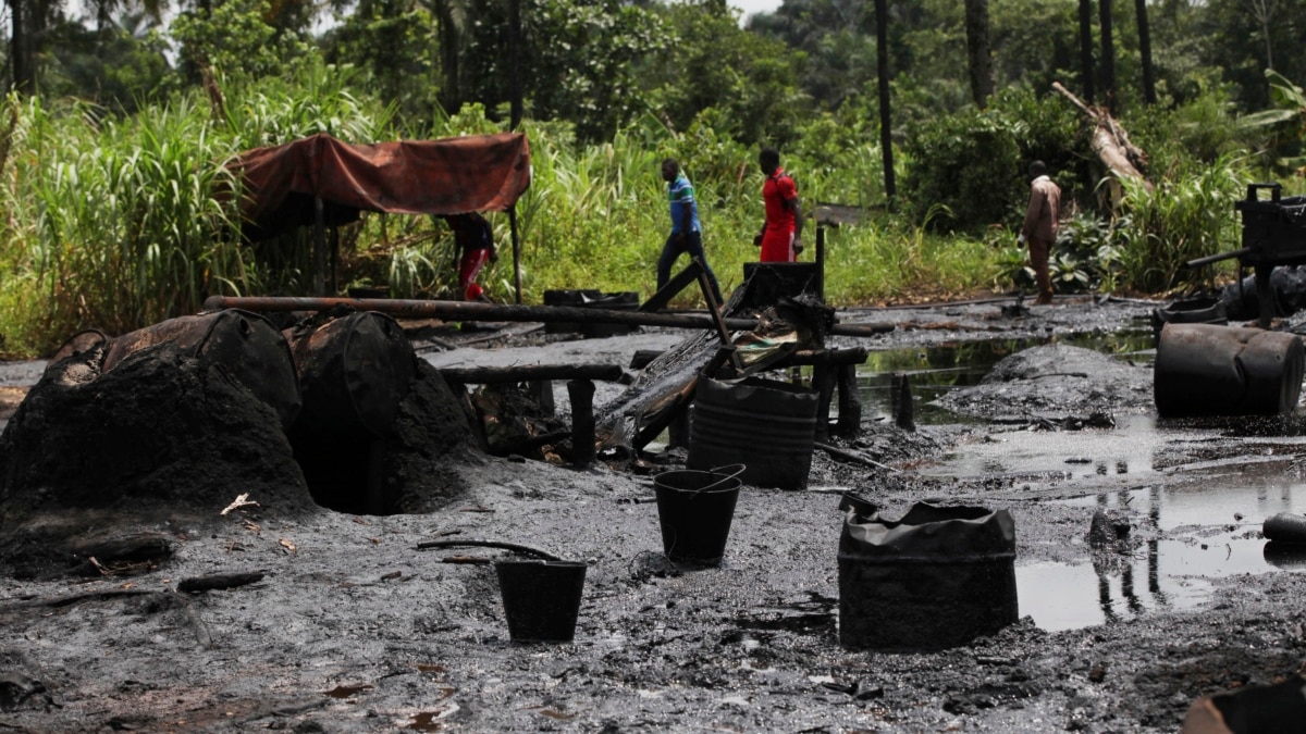 Nigeria presenta nuevas cañoneras para mejorar las operaciones contra el robo de petróleo
