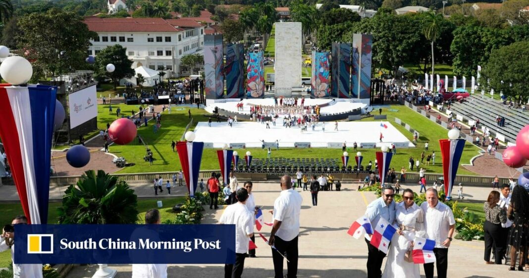 Panamá celebra aniversario de entrega del canal a la sombra de la amenaza de Trump
