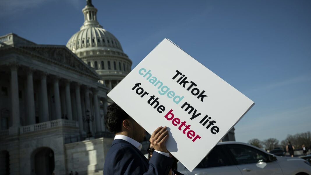 TikTok dice que la prohibición costaría a las pequeñas empresas y creadores de EE. UU. 1.300 millones de dólares en el primer mes
