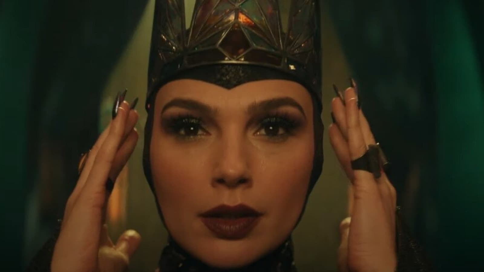 Tráiler de Blancanieves: Wonder Woman Gal Gadot convierte a la malvada madrastra en la princesa de Disney de Rachel Zegler. Mirar
