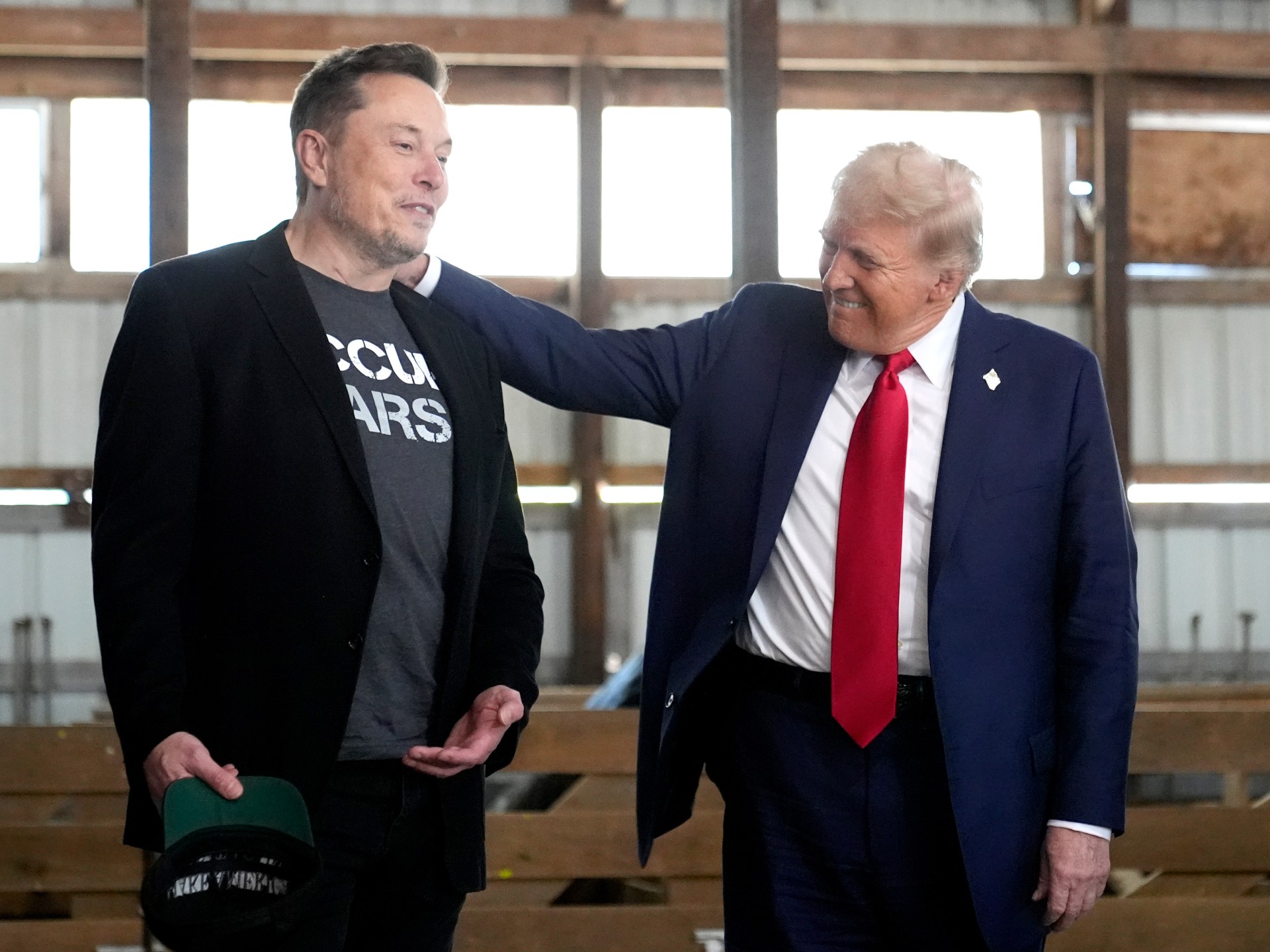 Trump rechaza las burlas de que Elon Musk es el verdadero poder detrás del presidente electo de EE.UU.
