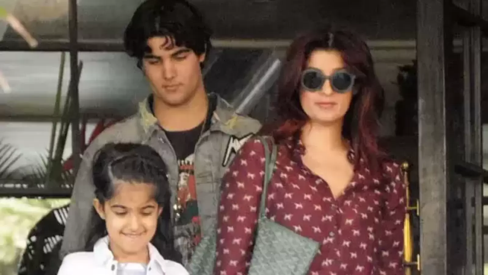 Twinkle Khanna sobre los diferentes tonos de piel de los niños Nitara y Aarav: 'Siempre hubo esta comparación entre ellos'
