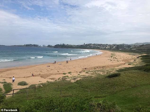 El hombre de 52 años estaba nadando con su pariente de 18 años en South Bombo Beach (en la foto) cuando ambos quedaron atrapados en un fuerte desgarro alrededor de las 5 p.m. del jueves.