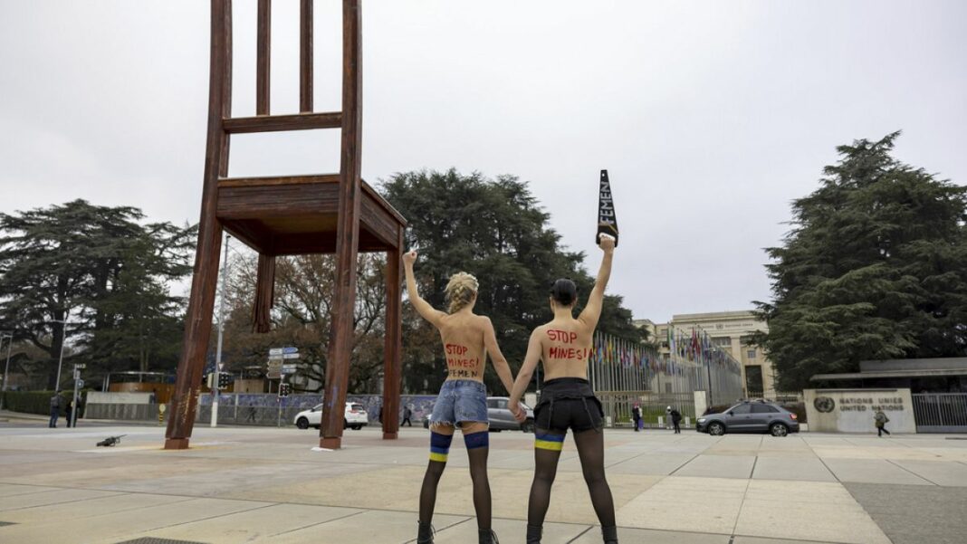 Video. Campaña de Femen contra la guerra en Ucrania
