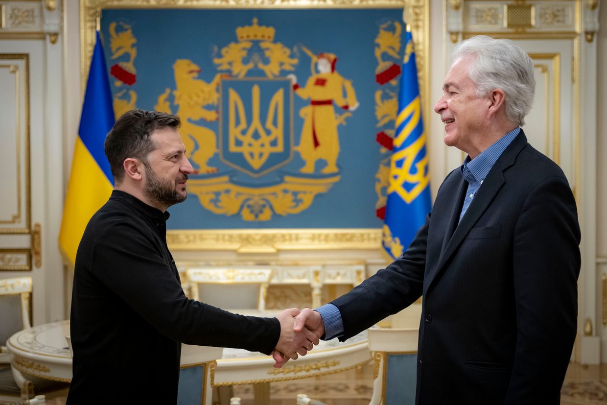 Zelensky se reúne con el director de la CIA en Kyiv
