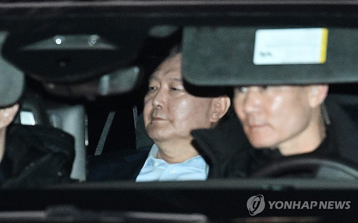 (11th LD) Impeached Yoon taken to detention center after 1st day of questioning