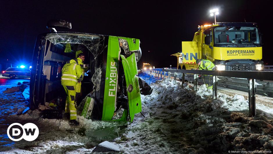 Alemania: 2 muertos en accidente de Flixbus en autopista
