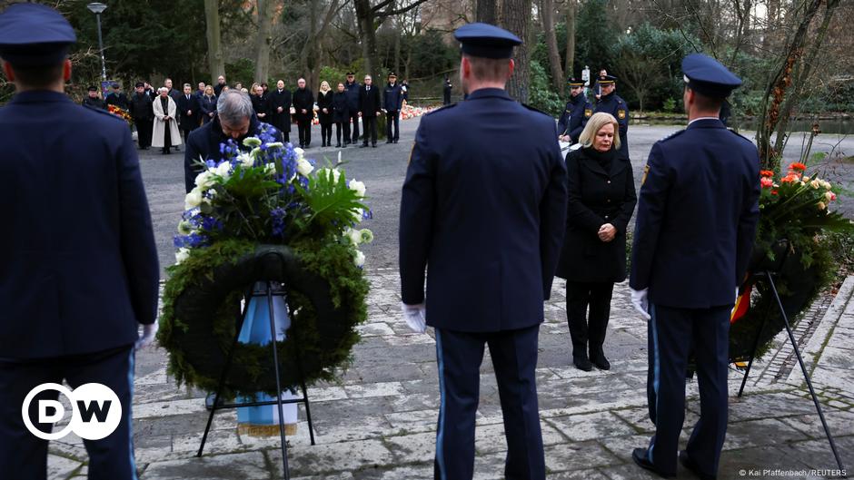 Alemania posee memorial para las víctimas apuñalantes de Aschaffenburg
