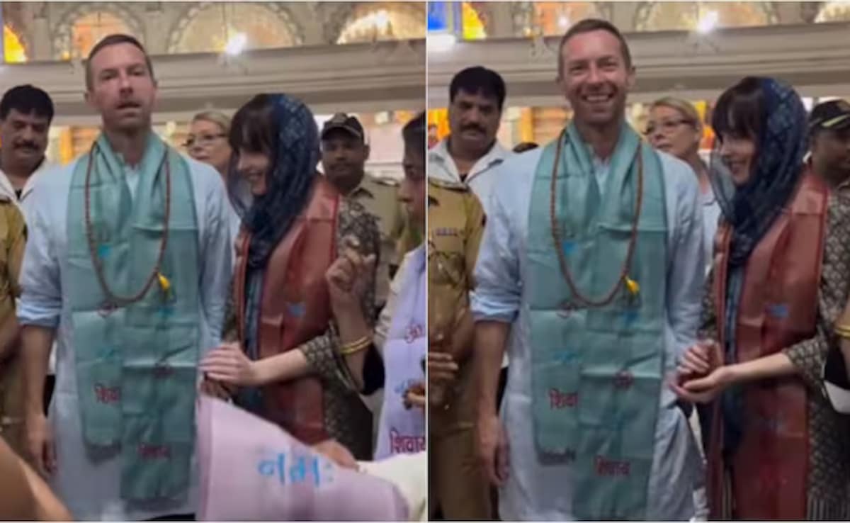 Antes del concierto de Coldplay en Mumbai, Chris Martin y su novia Dakota Johnson buscan bendiciones en el templo de Babulnath
