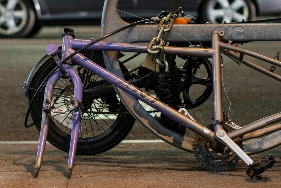 Apple Airtags conduce a la recuperación del robo de bicicletas con parachoques
