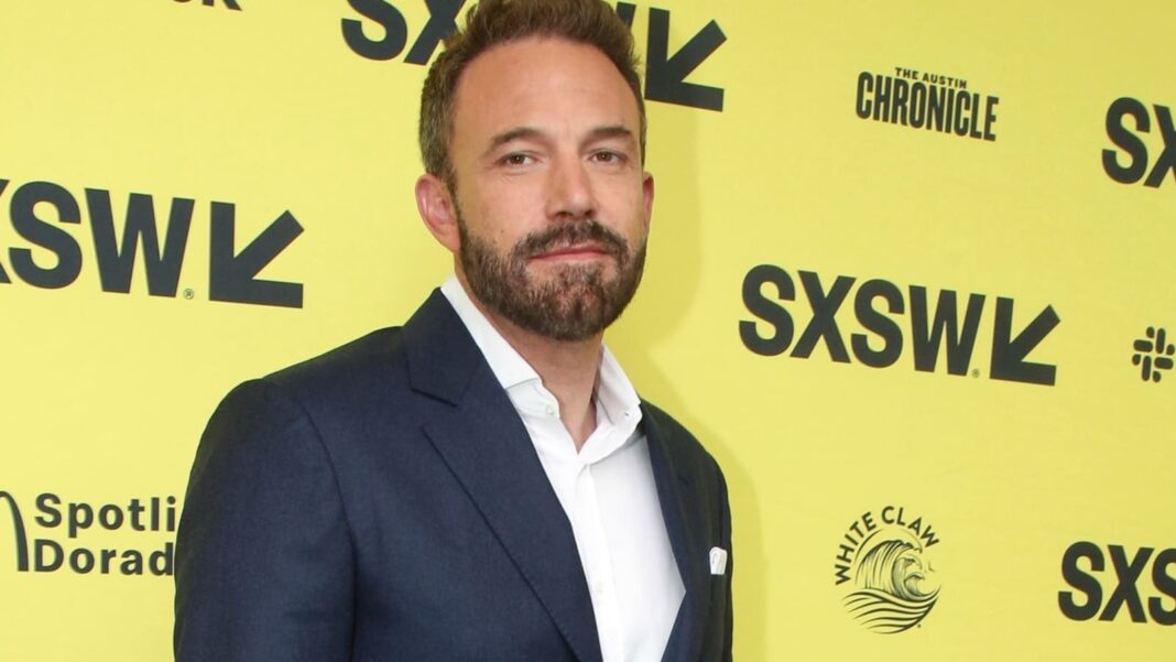 Ben Affleck recibe una visita sorprendente del FBI y los agentes del sheriff del condado de Los Ángeles en medio de un infierno implacable
