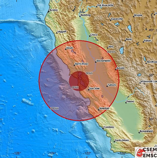 California sacudida por un terremoto mientras el estado lucha contra incendios forestales mortales
