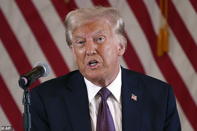 En una entrevista telefónica con NBC News, Trump dijo que aún no había tomado una decisión final pero que estaba considerando extender la fecha límite del domingo para la aplicación.