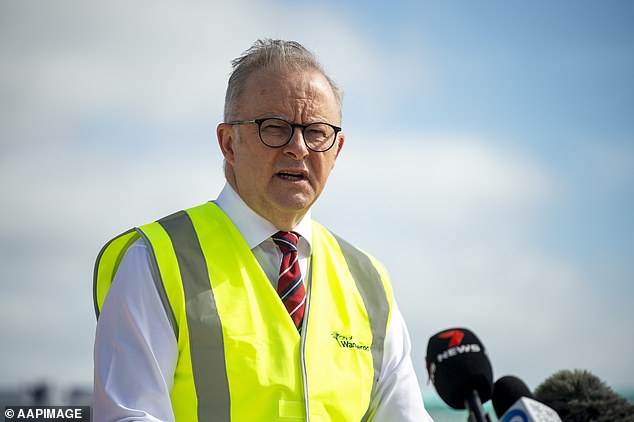 El primer ministro australiano, Anthony Albanese, dijo que habló con Donald Trump el año pasado y defendió la exención de Australia de cualquier arancel estadounidense.