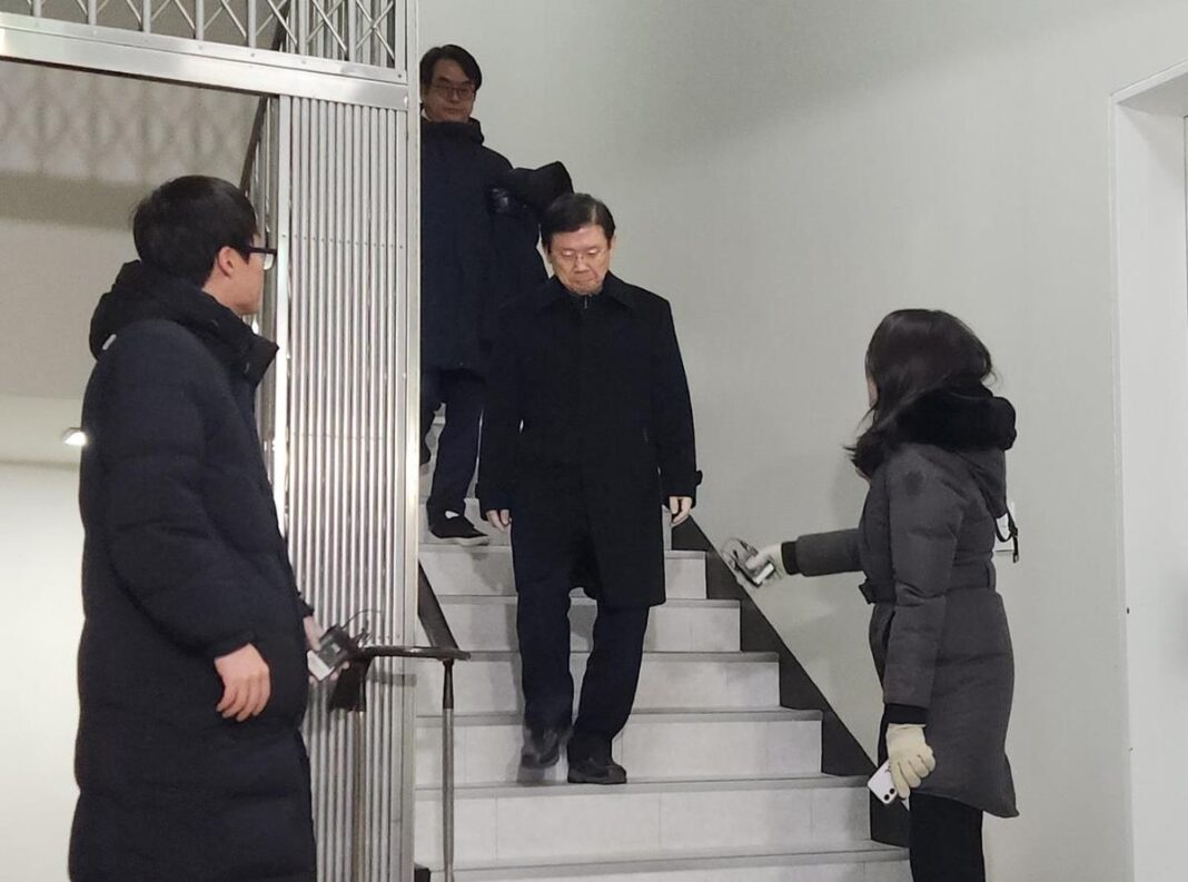 Ex-PSS chief undergoes police questioning for 2nd time over obstructing Yoon's detainment