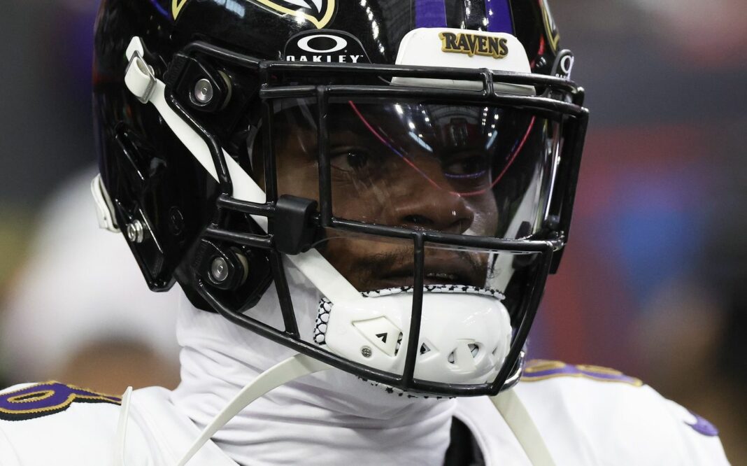 El frustrado Lamar Jackson ofrece una perorata llena de palabrotas después de la devastadora derrota de los Ravens ante los Bills
