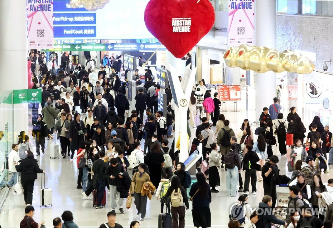 No. of travelers at Incheon airport to reach 2 mln during Lunar New Year holiday