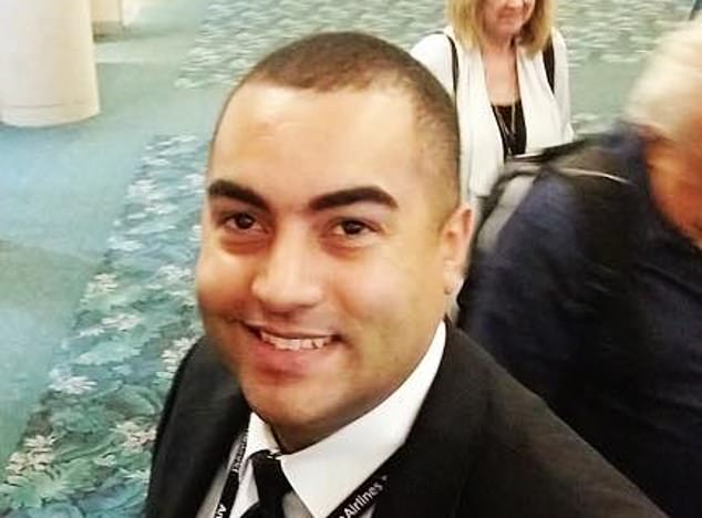 El piloto del vuelo de American Airlines se ha identificado como Jonathan Campos, 34