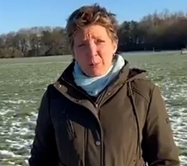 Sophie Throup, directora de agricultura de Morrisons, utilizó un vídeo en las redes sociales para decirles a los agricultores: 