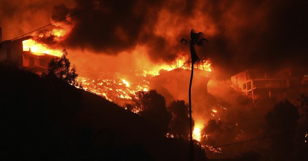 'Estoy muy agradecido': Surgen historias de heroísmo mientras los infiernos de Los Ángeles hacen estragos
