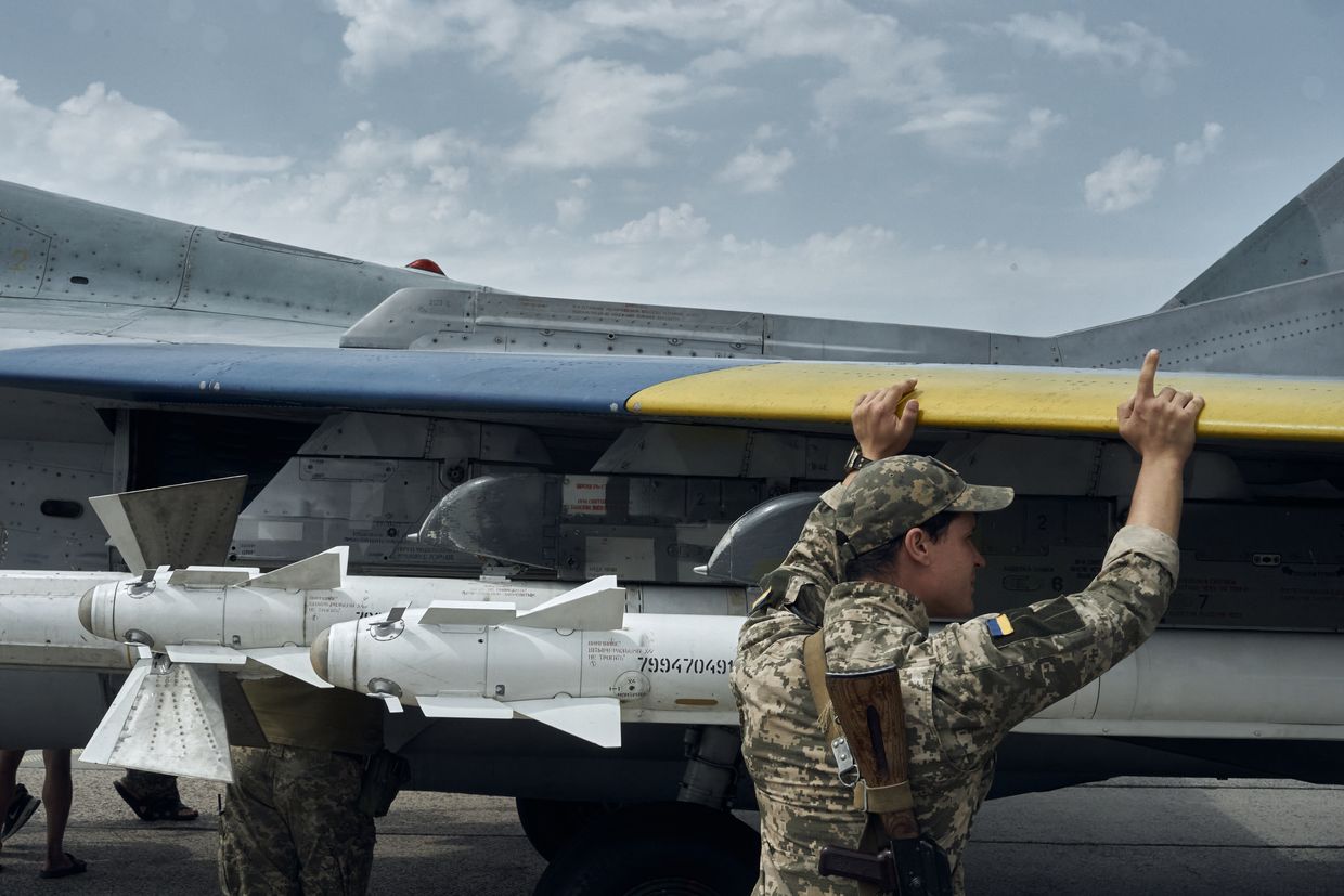 "Fenómeno absurdo": la cuestión de la mano de obra que amenaza con debilitar la Fuerza Aérea de Ucrania
