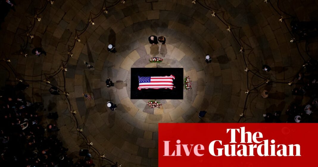 Funeral de Jimmy Carter: los dolientes se reúnen en la catedral nacional de Washington - US politics live
