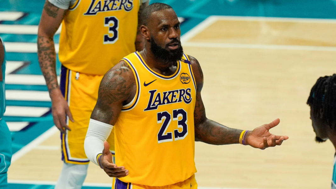 Informe en hater de la NBA: LeBron James de Lakers es un jugador negativo (en el papel), Paul George es el nuevo Tobias Harris?
