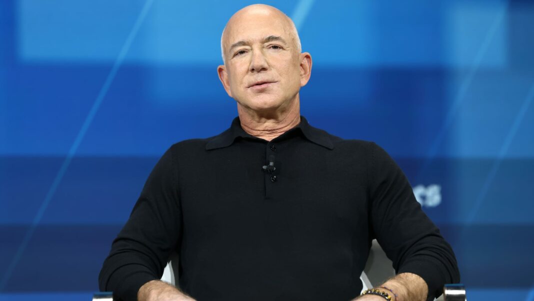 Jeff Bezos permite la amenaza de Trump a la democracia, dice Rubin, columnista del Washington Post, mientras renuncia
