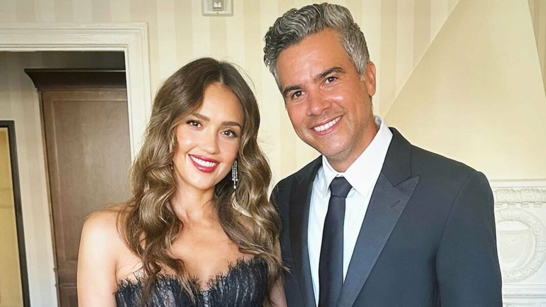 Jessica Alba rompe el silencio sobre los rumores de divorcio con su esposo Cash Warren y confirma la separación después de 16 años de matrimonio
