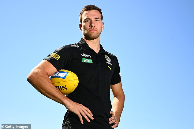 La estrella principal de la AFL de los Richmond Tigers, Noah Balta (en la foto), ha sido acusado de un presunto altercado fuera de temporada que dejó a un hombre con laceraciones en la cabeza.