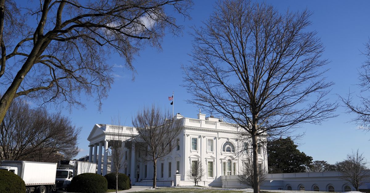 La frenética ventana de cinco horas para convertir la Casa Blanca en la casa de Trump﻿
