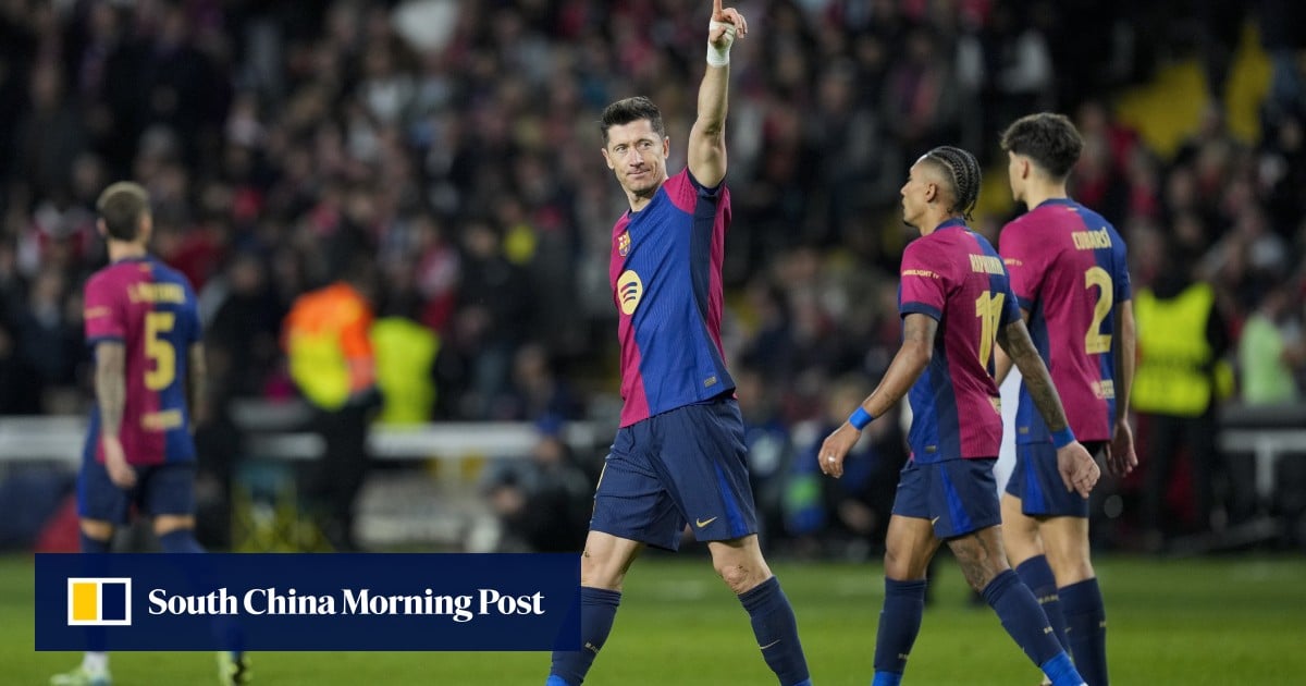 La policía de Hong Kong arresta a un publicista por acusaciones de partidos del FC Barcelona
