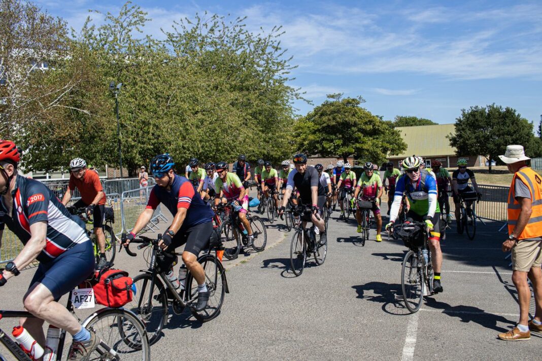 La ruta ciclista más grande de Gran Bretaña necesita tantos voluntarios como ciclistas. ¿Podrías ser tú?
