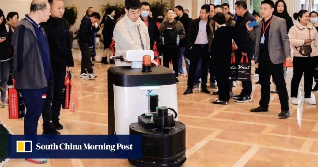 La startup de robótica china empuja grandes robots de limpieza en Hong Kong, Macao
