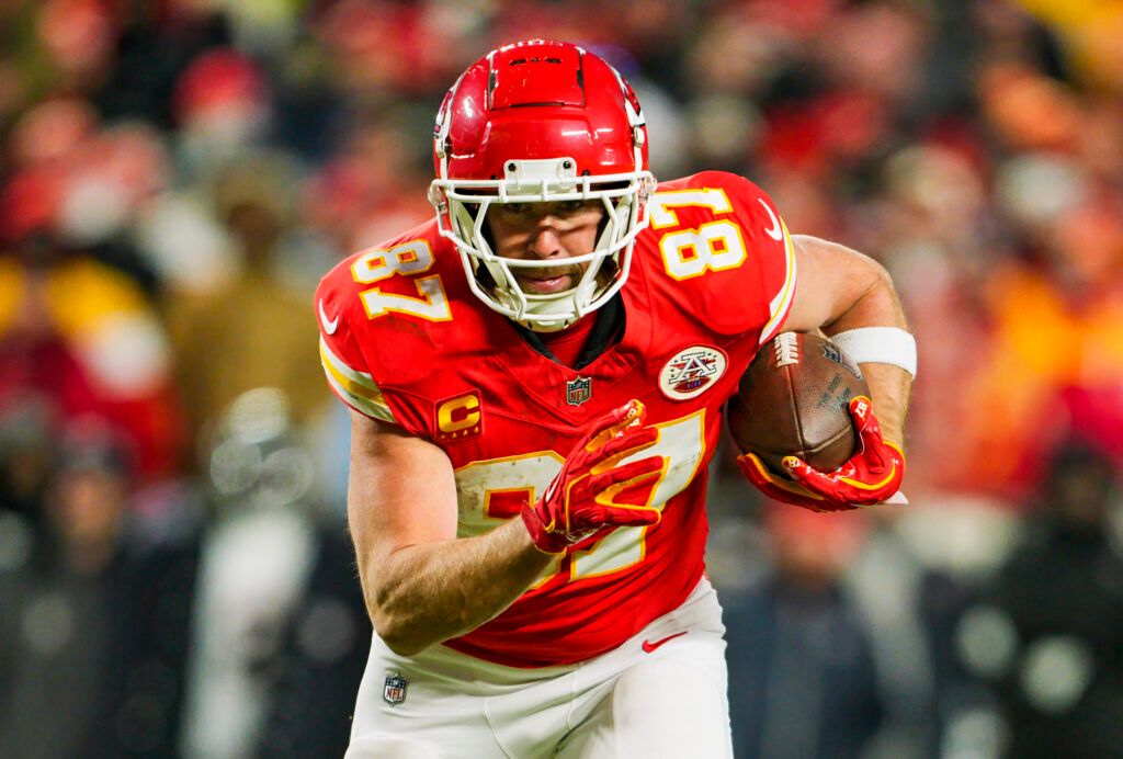 La superestrella de los Chiefs, Travis Kelce, revela el jugador con el que 'solía soñar con estar en la NFL'
