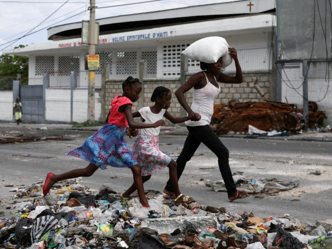 La violencia de pandillas mató a más de 5.600 personas en Haití en 2024: ONU
