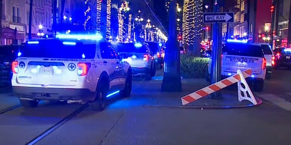 Lo último en Nueva Orleans: múltiples muertes después de que un SUV atropellara a los asistentes a la fiesta de Nochevieja en Bourbon Street
