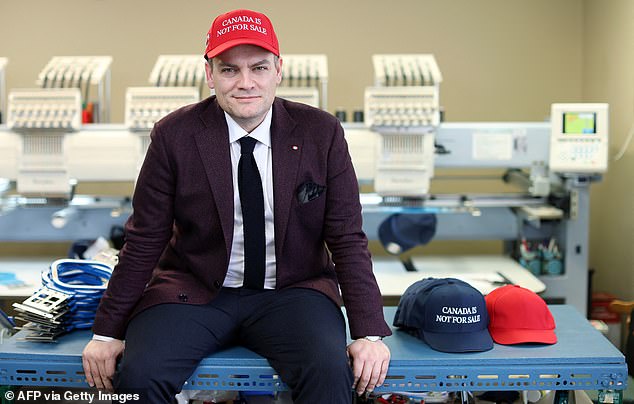 Liam Mooney (en la foto) y Emma Cochrane, de Ottawa, estaban viendo al primer ministro de Ontario, Doug Ford, responder al deseo de Donald Trump de convertir a Canadá en el estado número 51 de EE. UU. en el horario estelar de Jesse Watters de Fox cuando Ford respondió que Canadá no está en venta y se le ocurrió una idea. 8 de enero