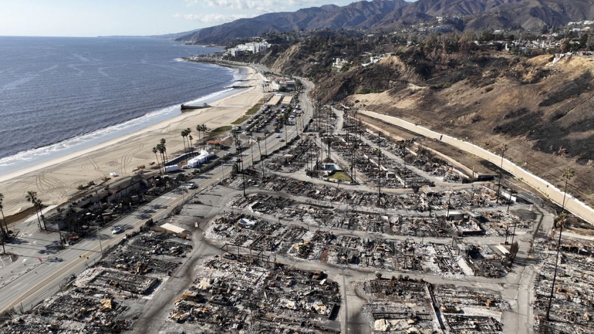 Los incendios forestales de Los Ángeles hicieron un 35% más probable por el cambio climático, confirma el estudio
